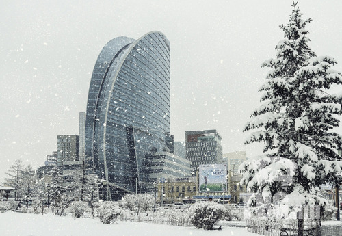 УЛААНБААТАРТ -6 ХЭМ ХҮЙТЭН БАЙНА